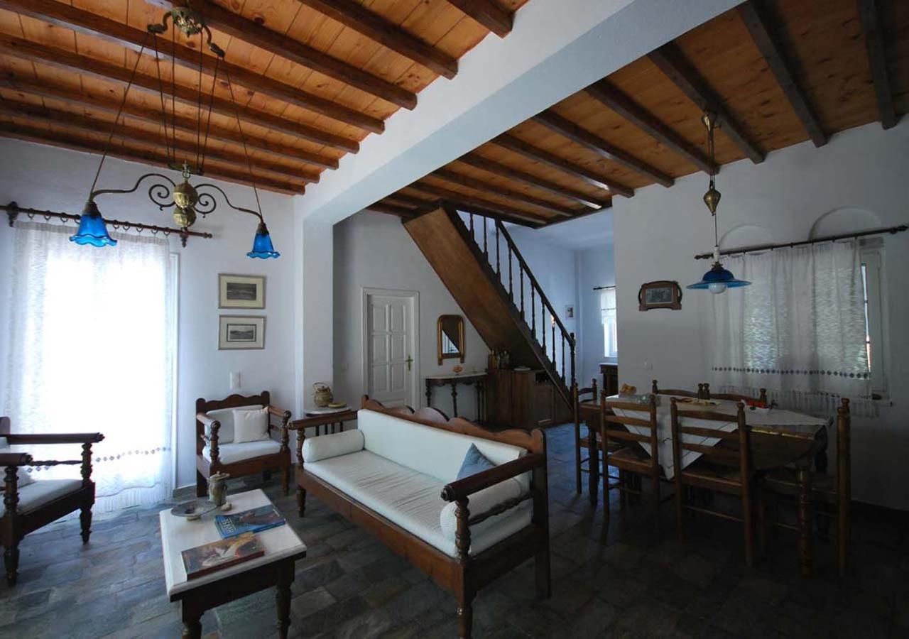 Romano garden house - land tales Agios Romanos Exterior foto